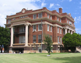 Lynn County Courthouse, Tahoka, TX